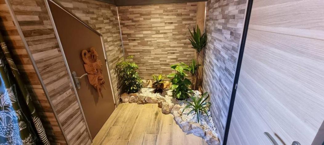 Rêves de vie, appartement vue mer, piscine non chauffée et spa privatifs Cassis Exterior foto